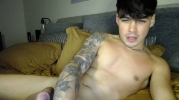 Aidan_Ace  06-07-2021 video submissive